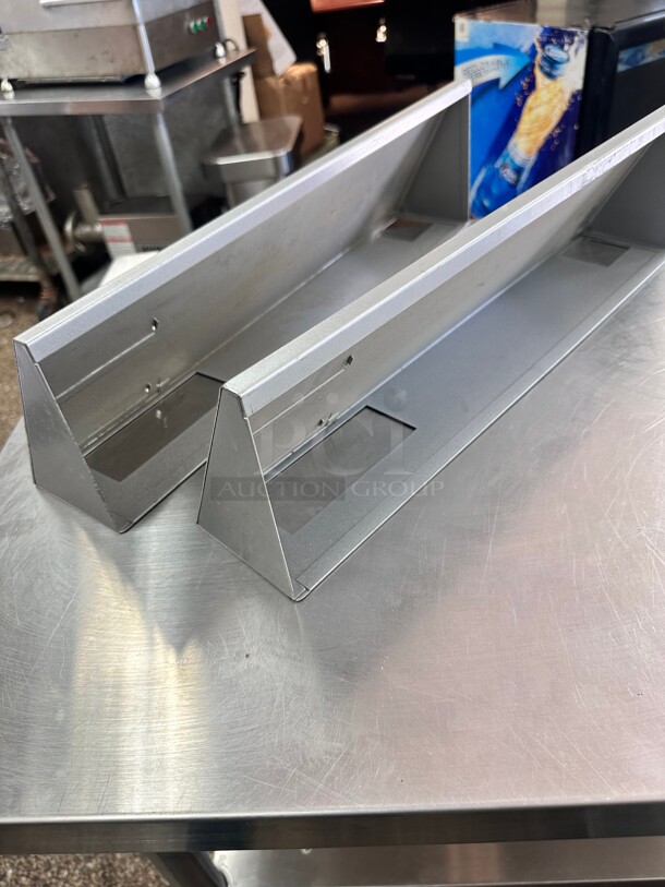 20 Inch Metal Post Card Holder
20x7x4 - Image 4 of 7