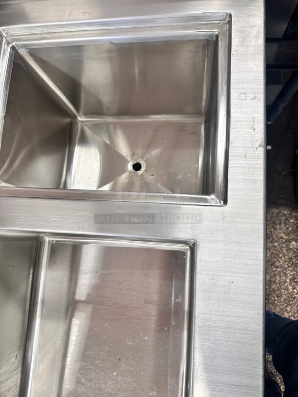 New Commercial Fully Stainless Steel Sink 19x37x42 - Image 2 of 7