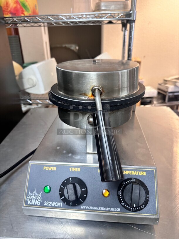 Clean Carnival King WCM1 8 inch Non-Stick Waffle Cone Maker - 120V Working - Image 1 of 6