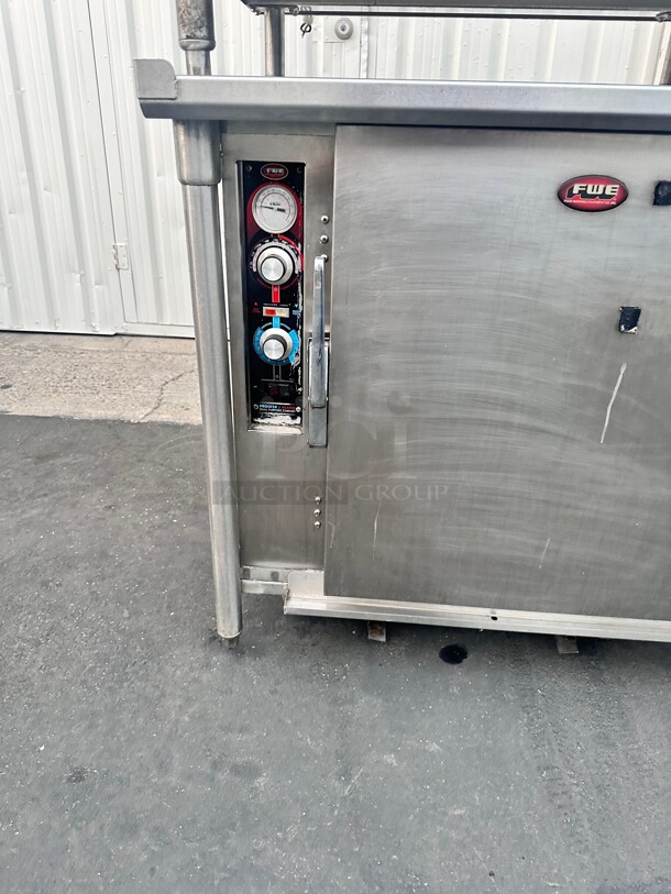 Excellent Condition FWE ETC-UA-4PH Undercounter  Mobile Heated Cabinet w/ (4) Pan Capacity, 120v Working - Image 5 of 9