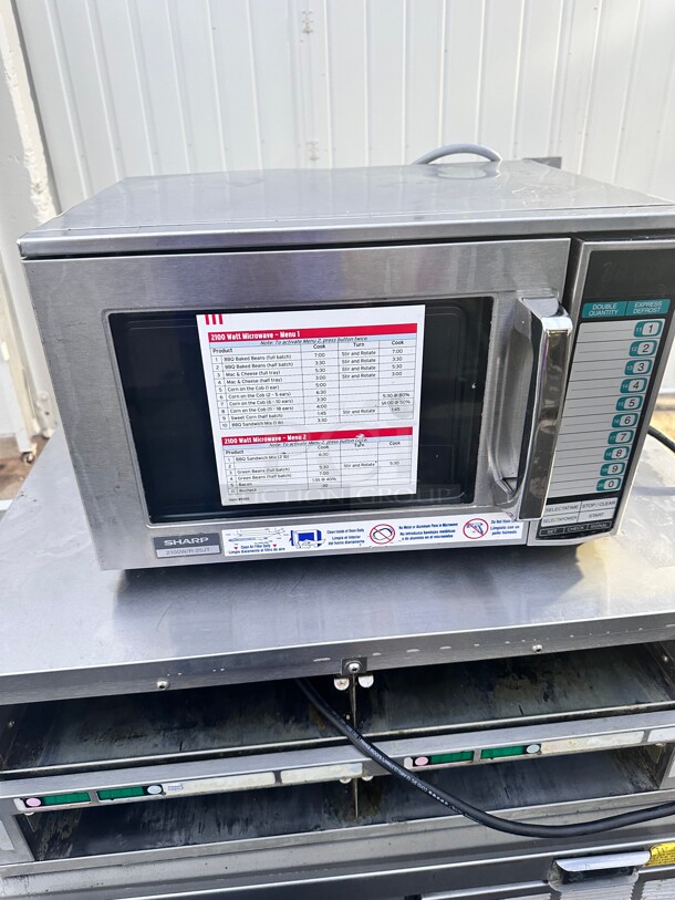 Sharp R-25JTF 2100w Commercial Microwave Oven with Touch Pad, 220v/1ph Working - Image 1 of 5