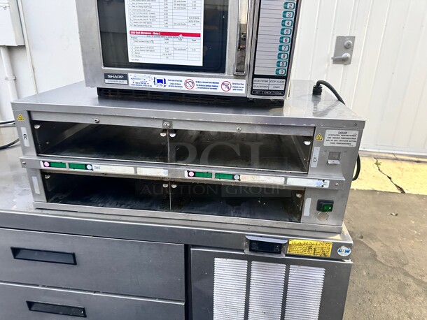 Excellent Condition Prince Castle DHB2PT-33B 33 inch Freestanding Warming Unit w/ (2) 24 inch Compartments, 208-240v/1ph - Image 2 of 5