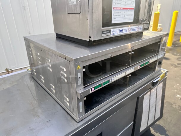 Excellent Condition Prince Castle DHB2PT-33B 33 inch Freestanding Warming Unit w/ (2) 24 inch Compartments, 208-240v/1ph - Image 5 of 5