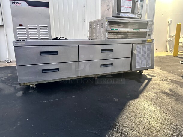 Excellent Condition Delfield F2973CP 73 inch Chef Base w/ (4) Drawers - 115v Working - Image 5 of 5