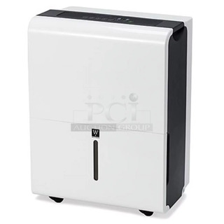 BRAND NEW SCRATCH AND DENT! Midea MDCDP-70AEN1-BBO 70 Pint Dehumidifier. 115 Volts, 1 Phase. Tested and Working!