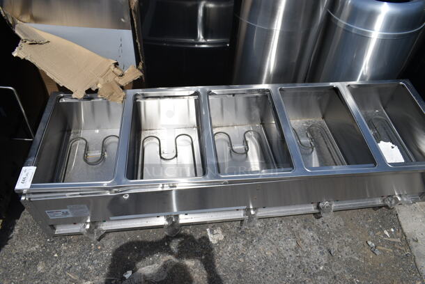 BRAND NEW SCRATCH AND DENT! 2023 ServIt 423EST5WO Stainless Steel Commercial  Five Pan Open Well Electric Steam Table. No Under Shelf or Legs. 208/240 Volts, 1 Phase.  - Image 2 of 8