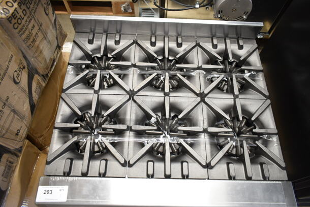 BRAND NEW SCRATCH AND DENT! 2023 Garland GTOG36-6 Stainless Steel Commercial Countertop Propane Gas Powered 6 Burner Range.  - Image 5 of 6