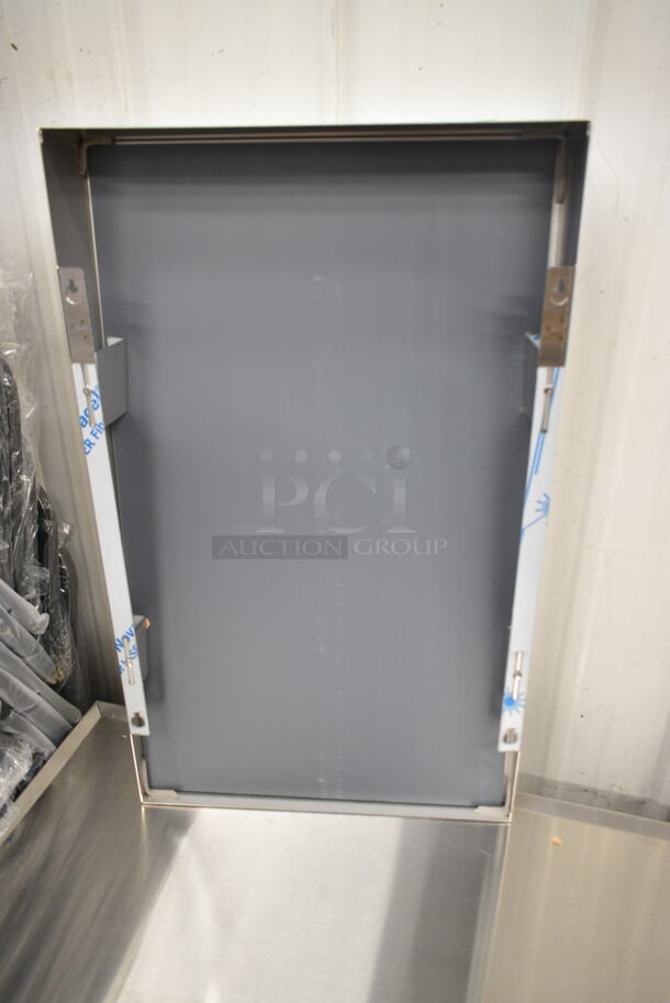 BRAND NEW SCRATCH AND DENT! American Specialties, Inc. 96105352436 24" x 36" Fixed Tilt Plate Glass Mirror with Stainless Steel Frame - Image 3 of 4