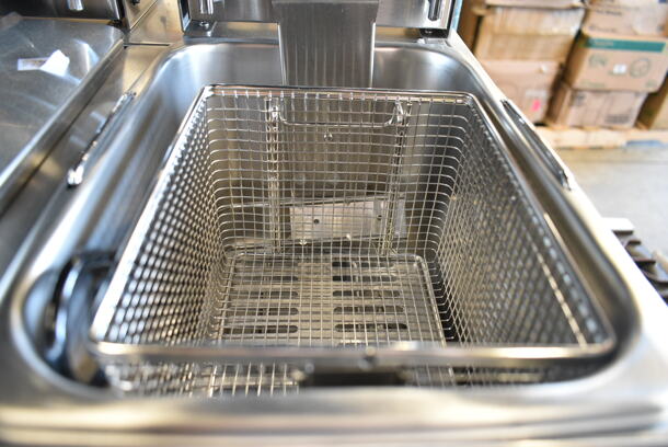 BRAND NEW SCRATCH AND DENT! 2023 Crosson CF-20 Stainless Steel Commercial Countertop Electric Powered 2 Bay Fryer. 120 Volts, 1 Phase. - Image 4 of 8