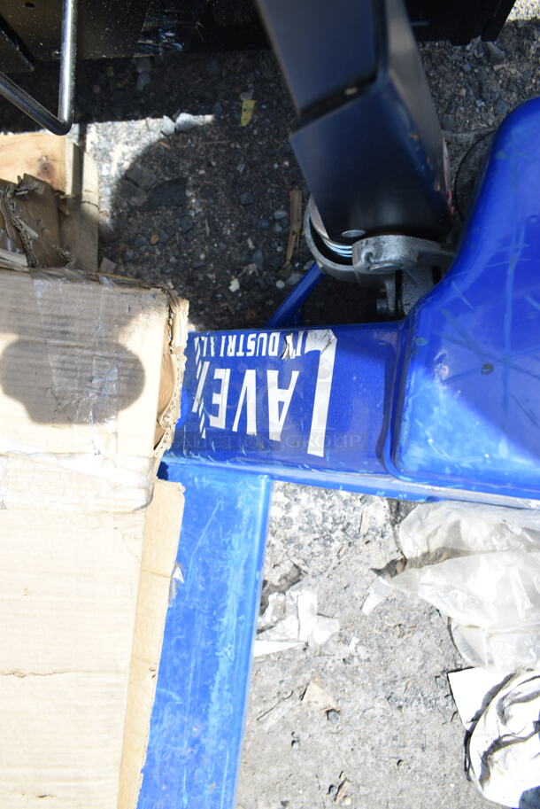 BRAND NEW SCRATCH AND DENT! Lavex 481LPT274866 27" x 48" Pallet Jack - 6600 lb. Capacity - Image 6 of 6