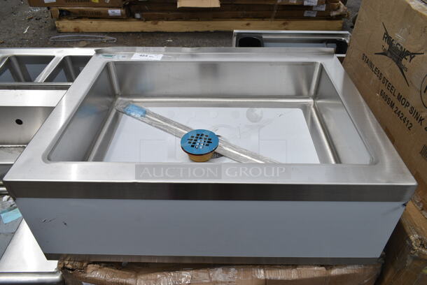 BRAND NEW SCRATCH AND DENT! Regency 600SM20286 33" 16-Gauge Stainless Steel One Compartment Floor Mop Sink - 28" x 20" x 6" Bowl - Image 3 of 7