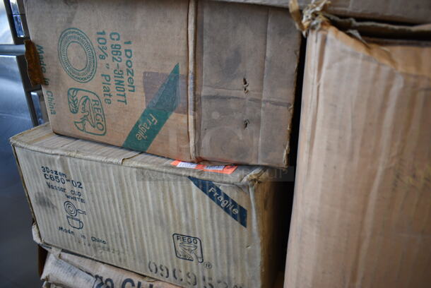 PALLET LOT of 35 BRAND NEW Boxes Including 2 Boxes Reco C652-21 Mugs, Vassar White Cups, C962-31NOTT 10-3/8" Plates, Oval Plates, Tea Saucers. 35 Times Your Bid! - Image 3 of 11