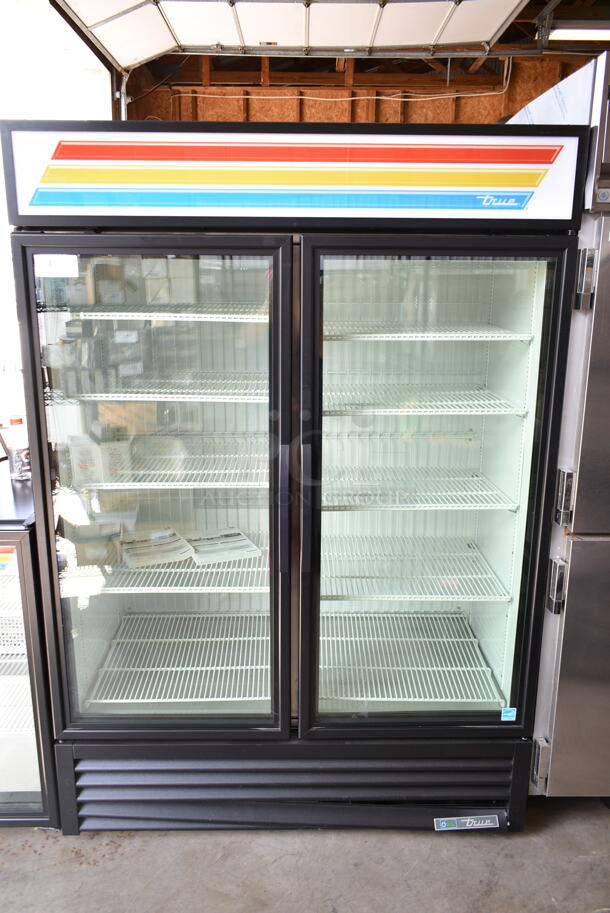 BRAND NEW SCRATCH AND DENT! 2024 True GDM-49F-HC Metal Commercial 2 Door Reach In Freezer Merchandiser w/ Poly Coated Racks. 115 Volts, 1 Phase. Tested and Working! - Image 2 of 6