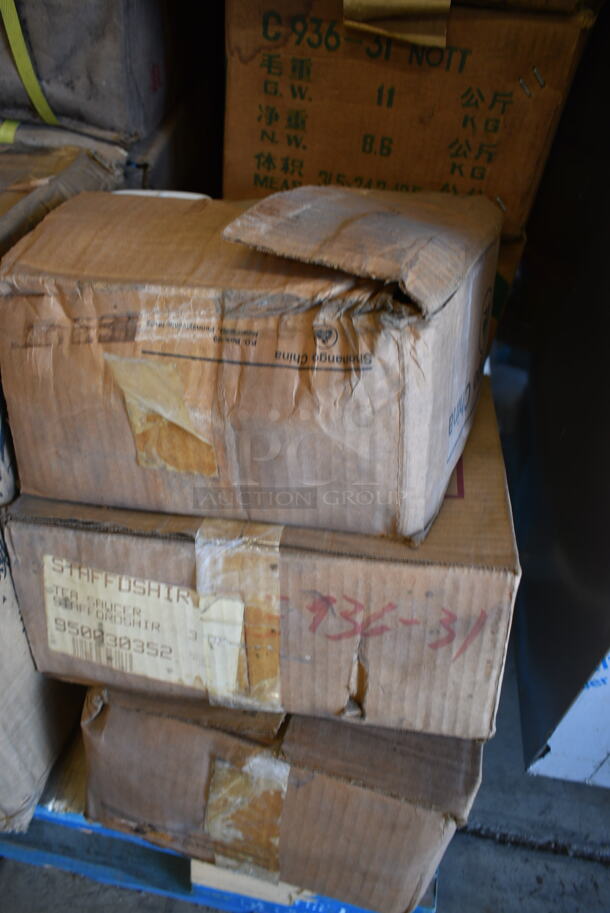 PALLET LOT of 35 BRAND NEW Boxes Including 2 Boxes Reco C652-21 Mugs, Vassar White Cups, C962-31NOTT 10-3/8" Plates, Oval Plates, Tea Saucers. 35 Times Your Bid! - Image 6 of 11