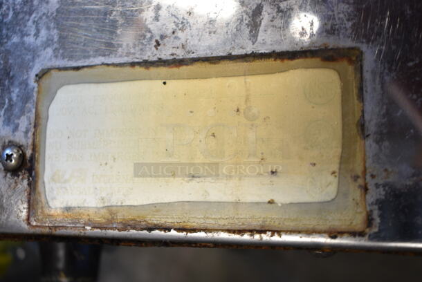 Alfa Stainless Steel Commercial Countertop Food Warmer. Tested and Does Not Power On
 - Image 4 of 4