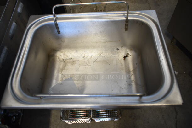 Star Stainless Steel Commercial Food Warmer w/ Fryer Insert and 2 Fry Baskets. Tested and Working! - Image 5 of 5