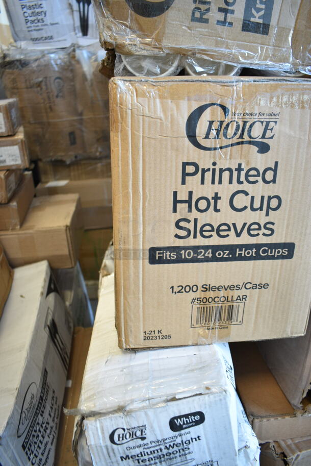 PALLET LOT of 27 BRAND NEW Boxes Including 3 Box 50010RIPKRPE Choice 10 oz. Double Wall Ripple Kraft Paper Hot Cup - 500/Case, 500COLLAR Choice 10-24 oz. Printed Coffee Cup Sleeve / Jacket / Clutch - 1200/Case, 3 Box Corrugated 12" White Circles, 127RD32COMBO Choice 32 oz. Customizable Microwavable Clear Round Deli Container and Lid Combo Pack - 250/Case, 5002DNAP Choice White 2-Ply Dinner Napkin 17" x 15" - 3000/Case, 130WKFSNSPH Visions Individually Wrapped Heavy Weight White Plastic Cutlery Pack with Napkin and Salt and Pepper Packets - 500/Case, 2 Box 130WSPOON Choice Medium Weight White Plastic Teaspoon - 1000/Case, 127RD16COMBO Choice 16 oz. Customizable Microwavable Clear Round Deli Container and Lid Combo Pack - 250/Case, 127RD32COMBO Choice 32 oz. Customizable Microwavable Clear Round Deli Container and Lid Combo Pack - 250/Case, 32640237 Chicago Metallic 40237 26" x 17" Glazed Aluminized Steel Sheet Cake Pan - 1/2" Band in Rim, 274MBCKT26YL Lavex Mop Bucket, 2 Box EcoChoice 8 oz. Kraft Paper Food Cup with Vented Lid - 250/Case, 394385L Noble Products Powder-Free Disposable Latex Gloves for Foodservice - 1000/Case, 394EN503L Noble Products Powder-Free Disposable Blue Exam Grade Nitrile 4 Mil Thick Textured Gloves - Large - 1000/Case. 27 Times Your Bid! - Image 8 of 12