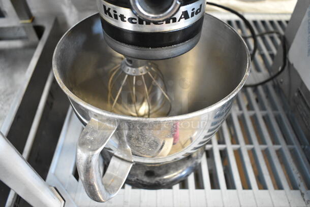 KitchenAid KSM150PSOB Metal Commercial Countertop 5 Quart Planetary Dough Mixer w/ Metal Bowl, Paddle, Whisk and Dough Hook Attachments. 120 Volts, 1 Phase. Tested and Working! - Image 4 of 5