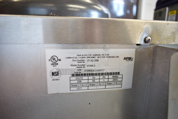 APW Wyott XTRM-2 Stainless Steel Commercial Countertop Electric Powered Conveyor Oven. 208 Volts, 1 Phase.  - Image 5 of 5