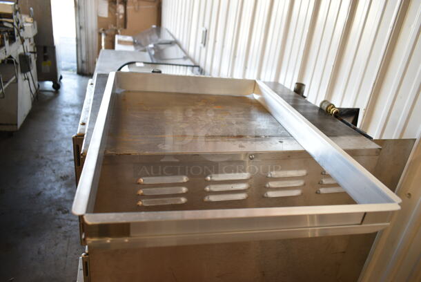 BRAND NEW SCRATCH AND DENT! Baker's Lane 327FSPA1624 Full-Size Sheet Pan Extender (2" High) - Image 3 of 5