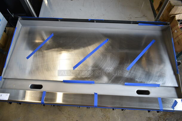 BRAND NEW SCRATCH AND DENT! 2024 Garland GTGG60-GT60M  Stainless Steel Commercial Countertop Natural Gas Powered Flat Top Griddle. - Image 4 of 8