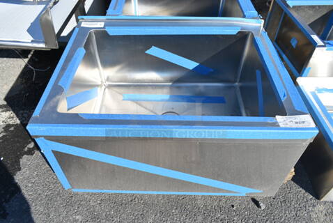 BRAND NEW SCRATCH AND DENT! Steelton 522MS202812 Stainless Steel Commercial Floor Mop Sink. 
