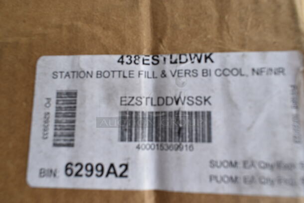 BRAND NEW SCRATCH AND DENT! Zurn Elkay EZSTLDDWSSK ezH20 Stainless Steel Hands-Free Non-Filtered Bottle Filling Station with Versatile Bi-Level Drinking Fountain - Non-Refrigerated - Image 3 of 4