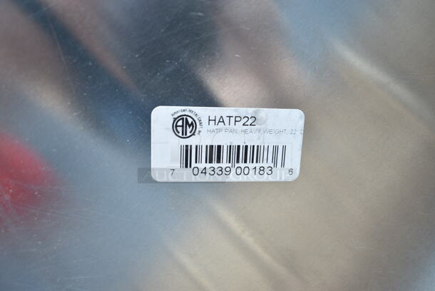 BRAND NEW SCRATCH AND DENT! Box of 19 American Metalcraft HATP22 22" Heavy Weight Aluminum Wide Rim Pizza Pan - Image 4 of 4