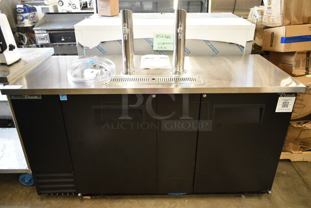 BRAND NEW SCRATCH AND DENT! 2024 True TDD-3-HC Stainless Steel Commercial Direct Draw Kegerator. 115 Volts, 1 Phase. Tested and Working! - Image 2 of 7