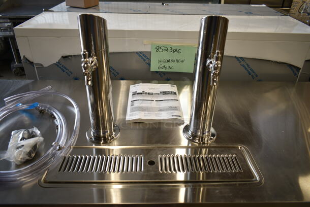 BRAND NEW SCRATCH AND DENT! 2024 True TDD-3-HC Stainless Steel Commercial Direct Draw Kegerator. 115 Volts, 1 Phase. Tested and Working! - Image 3 of 7