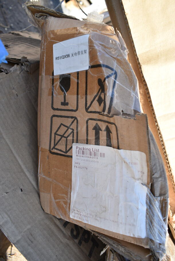 BRAND NEW SCRATCH AND DENT! F8-032179 R51/QX56 Unit.  - Image 2 of 9
