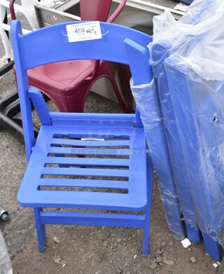 4 BRAND NEW SCRATCH AND DENT! Poly Dining Height Folding Chairs. 4 Times Your Bid!