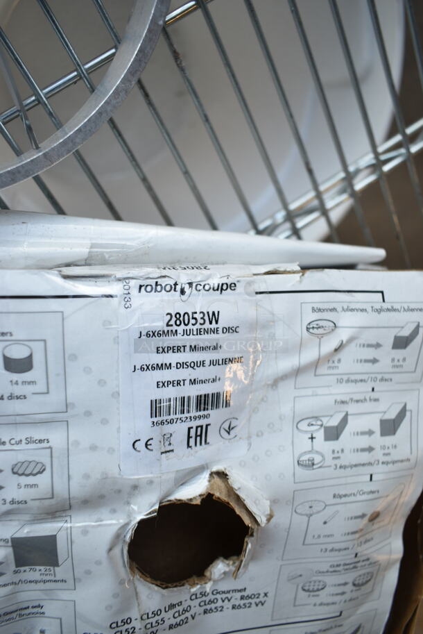 3 BRAND NEW SCRATCH AND DENT! Robot Coupe Metal Commercial Food Processor Blades Including 28053W Julienne. 3 Times Your Bid! - Image 4 of 6