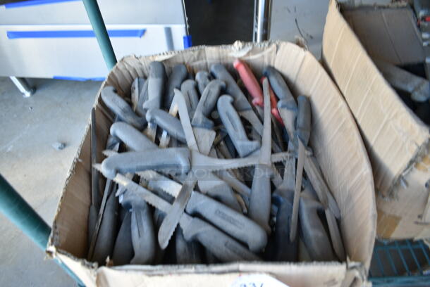 120 SHARPENED Stainless Steel Knives Including Bread. 120 Times Your Bid! - Image 2 of 7