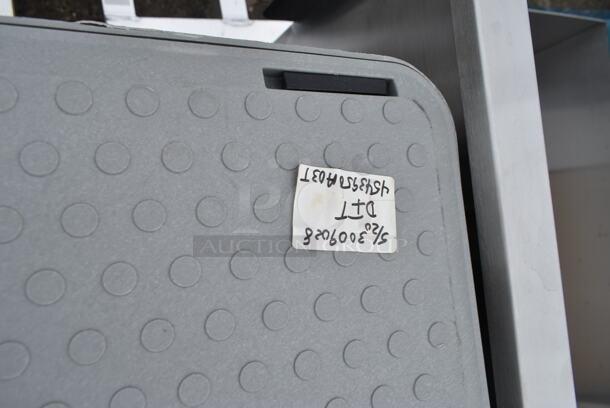 BRAND NEW SCRATCH AND DENT! Endura 3950A03(S) 3950A03 122 lb. 50 GPM Grease Trap with 3" Hub - Image 3 of 4