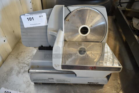 The Metal Ware FS-160 Metal Countertop Meat Slicer. 120 Volts, 1 Phase. Tested and Working! 