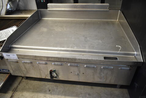 Stainless Steel Commercial Countertop Natural Gas Powered Flat Top Gas Powered Flat Top Griddle. 