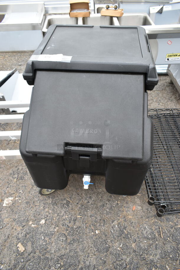 BRAND NEW SCRATCH AND DENT! Cambro ICS1001 Black Poly Insulated Mobile Ice Bin on Casters.  - Image 2 of 6