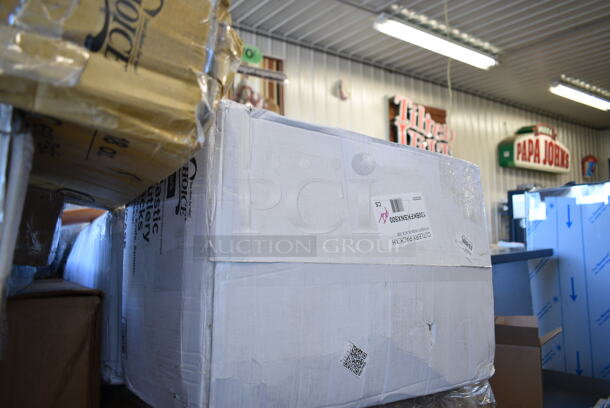 PALLET LOT of 25 BRAND NEW Boxes Including 128HD32COMBO ChoiceHD 32 oz. Microwavable Translucent Plastic Deli Container and Lid Combo Pack - 240/Case, 50016W Choice 16 oz. White Poly Paper Hot Cup - 1000/Case, CCB21 Coca-Cola 21 Ounce Cups, Nemco 77353 Divider for Ice Cream Dipper Wells - 12", 999COLLAR88R Grill Pads, 127SB32COMBO Choice 32 oz. Clear Plastic Salad Bowl with Lid - 150/Case, 966UPWIDEB OneUp by Choice White 2-Ply Wide Interfold 6 1/2" x 8 1/2" Dispenser Napkin - 6000/Case, 127SB32COMBO Choice 32 oz. Clear Plastic Salad Bowl with Lid - 150/Case, 52023 Vollrath Spatulas, 127SB18COMBO Choice 18 oz. Clear Plastic Salad Bowl with Lid - 150/Case, 130BKFKSNX500 Choice Black Extra Heavy Weight Wrapped Plastic Cutlery Pack with Napkin - 500/Case. 25 Times Your Bid! - Image 12 of 12