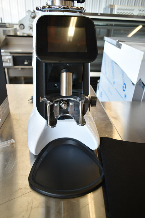 BRAND NEW SCRATCH AND DENT! 2024 Hemro MyCafe Buddy Metal Countertop Espresso Bean Grinder. 120 Volts, 1 Phase. Tested and Working! - Image 5 of 7