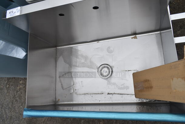 BRAND NEW SCRATCH AND DENT! Steelton 522US13621 36" 16-Gauge Stainless Steel One Compartment Commercial Utility Sink - 36" x 21" x 14" Bowl - Image 4 of 5