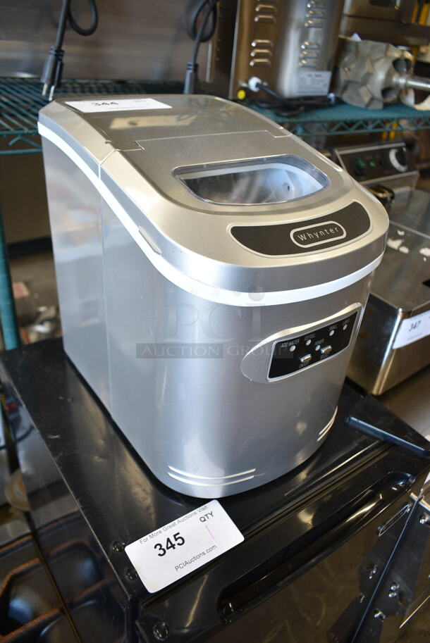 BRAND NEW SCRATCH AND DENT! Whynter IMC-270MS Metal Countertop Compact Portable Ice Maker 27 lb capacity. 115 Volts, 1 Phase. Tested and Working! - Image 3 of 6