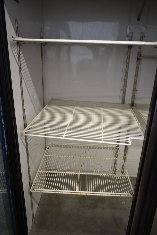 True GDM-49 Metal Commercial 2 Door Reach In Cooler Merchandiser w/ Poly Coated Racks. 115 Volts, 1 Phase. Cannot Test Due To Cut Power Cord - Image 4 of 5