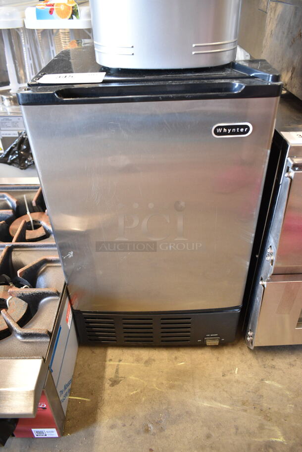 BRAND NEW SCRATCH AND DENT! Whynter UIM-155 Stainless Steel 15" Built In Ice Maker Machine 12lb. 115 Volts, 1 Phase. Tested and Working! - Image 2 of 7
