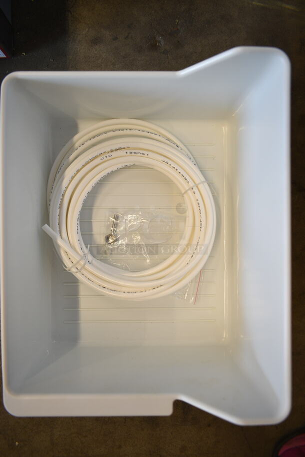 BRAND NEW SCRATCH AND DENT! Whynter UIM-155 Stainless Steel 15" Built In Ice Maker Machine 12lb. 115 Volts, 1 Phase. Tested and Working! - Image 6 of 7