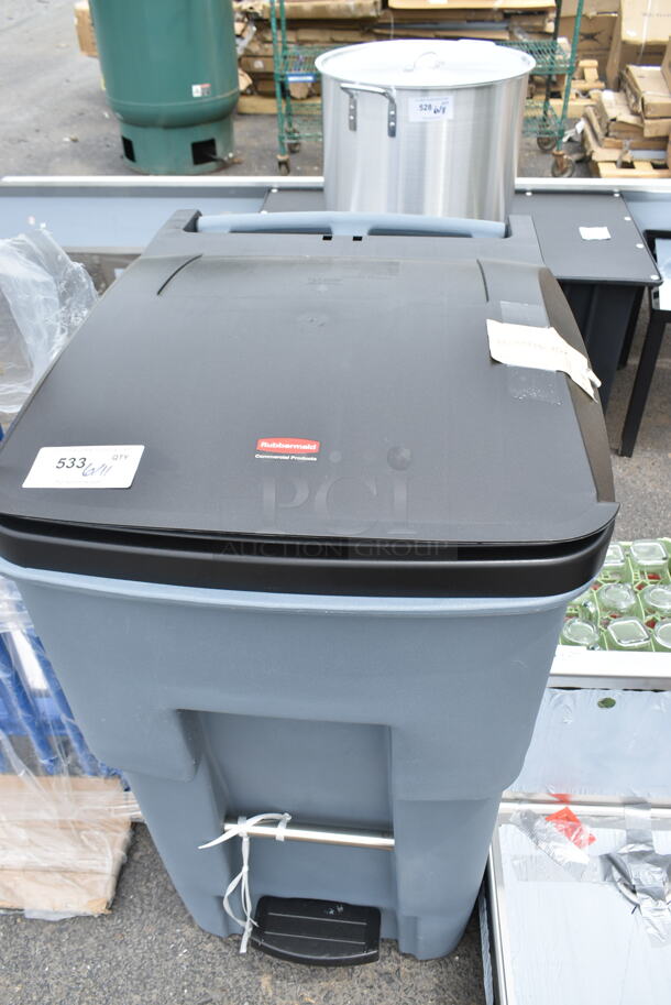 BRAND NEW SCRATCH AND DENT! Rubbermaid 1971968 260 Qt. / 65 Gallon Gray Step-On Wheeled Rectangular Trash Can with Lid - Image 3 of 4