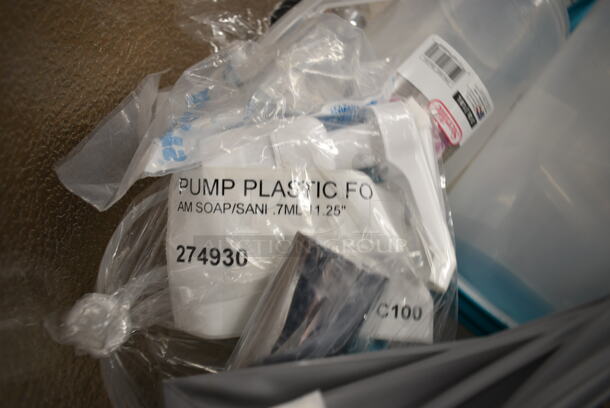 PALLET LOT of 15 BRAND NEW Boxes Including 245CPB10 PRINT Kraft Corrugated Pizza Boxes, 233030210008 Bunn 03021.0008 Black Funnel for ITCB, TW, and TWF Brewers, 274930 Pump Plastic, Sterilite Poly Pitchers, Cambro PSB23176 40.7 Qt. Pebbled Serving/Salad Bowl, 185712012D18 Beverage-Air 712-012D-18 Equivalent Door Gasket - 9" x 41 11/16", Beverage-Air 712-012D-19 Equivalent Door Gasket - 7" x 41 11/16", 500CC9 Choice 9 oz. Clear PET Customizable Plastic Squat Cold Cup - 1000/Case, 500L1020B Choice Black Hot Paper Cup Travel Lid for 10-24 oz. Standard Cups and 8 oz. Squat Cups - 1000/Case. 15 Times Your Bid! - Image 7 of 12