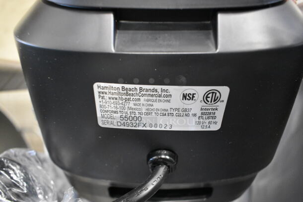 BRAND NEW SCRATCH AND DENT! Hamilton Beach 55000 Metal Commercial Countertop High Performance 2 3/8 hp Blender and 64 oz. BPA-Free Polycarbonate Container. 120 Volts, 1 Phase.  Tested and Working! - Image 4 of 4