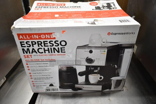 IN ORIGINAL BOX! EspressoWorks AEW-1000 All-In-One Espresso Machine with Milk Frother. 120 Volts, 1 Phase.  - Image 3 of 7