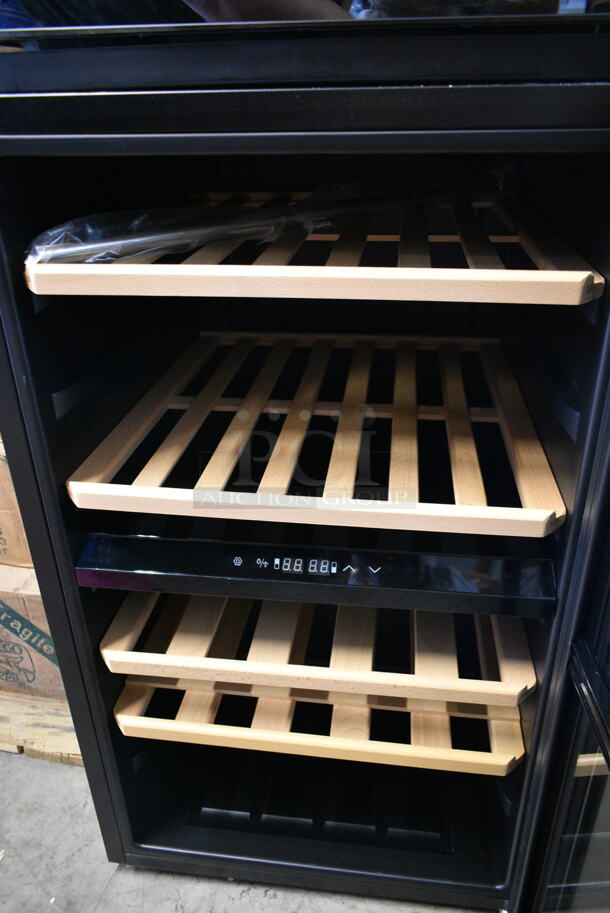 BRAND NEW SCRATCH AND DENT! Hamilton Beach HBWF4300-6COM Stainless Steel 43-Bottle Wine Cooler Fridge Cellar with Wooden Shelves, Digital Control, Mirror Finish. 115 Volts, 1 Phase. Tested and Working! - Image 3 of 5